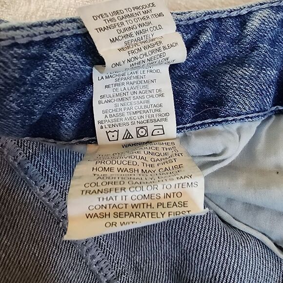 Salem7 Distressed Red Button Closure 32 Waist Denim Jeans With Graphic - Picture 11 of 14